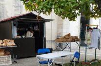 Encerramento da barraquinha do adro